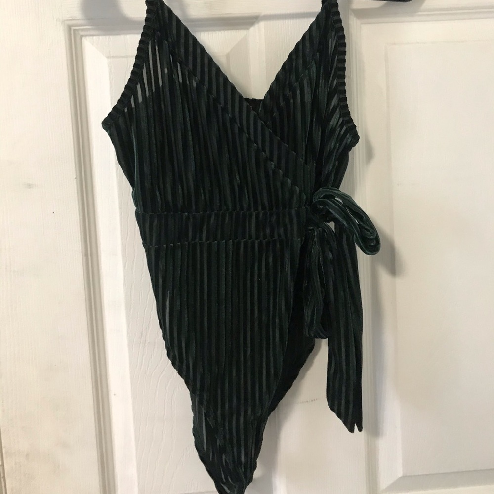 Green Velvet/Mesh Bodysuit💚